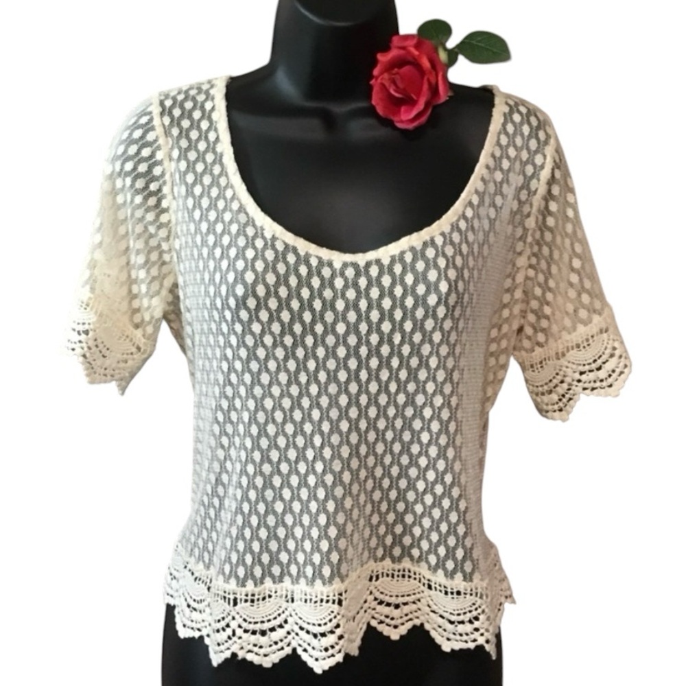 Charlotte Russe CREAM NYLON LACE CROPPED SCALLOPED FAIRYCORE  LG